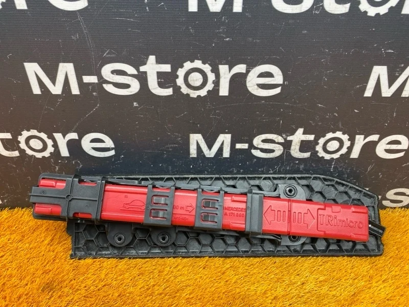 Знак аварийной остановки Mercedes-Benz Glk-Class 2010 A1718900097 X204 272.948