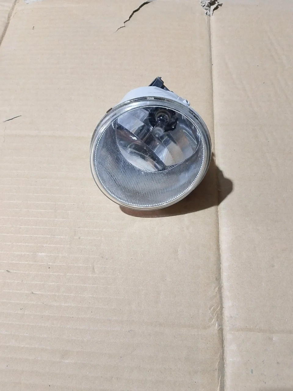 Фара противотуманная Toyota RAV4 2022 8121147010 A50, передняя правая