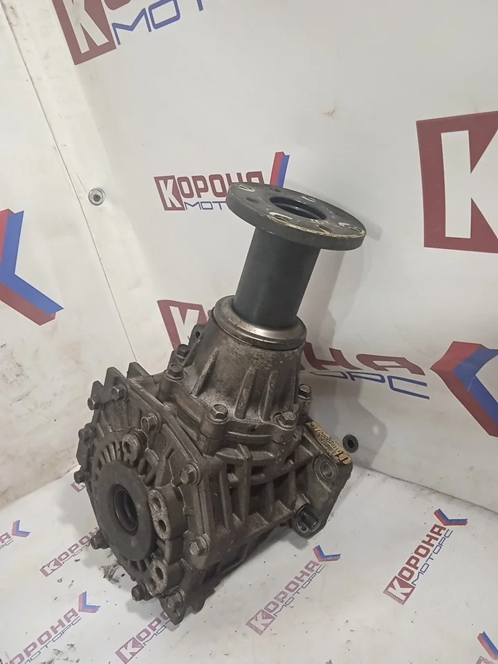 Раздатка угловой редуктор Б/У Б/У