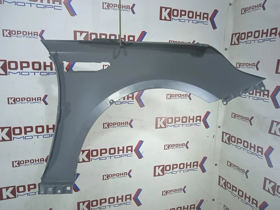 Крыло переднее левое "