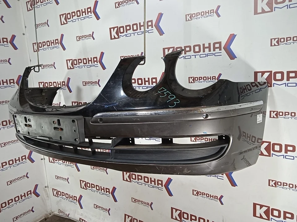 Панель бампера Б/У потертости царапинки