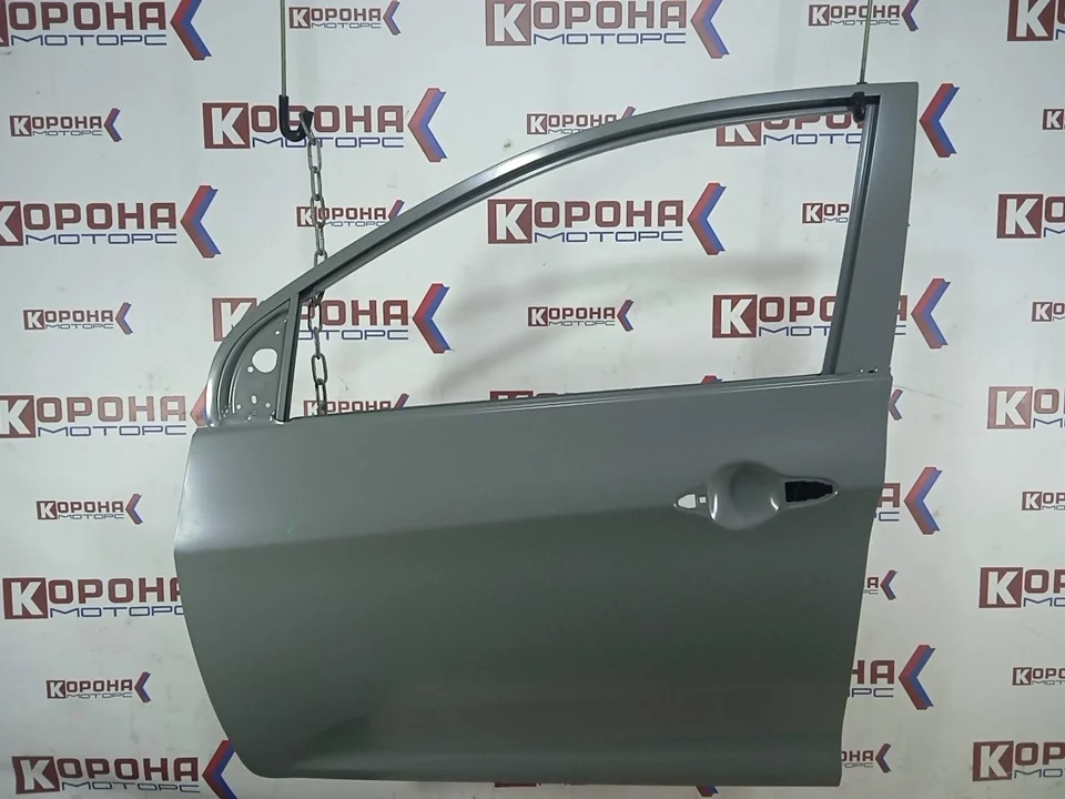 Дверь передняя левая Уценка вмятинки, потертости