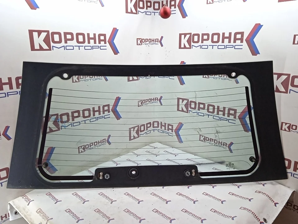 Стекло багажной двери Уценка оригинал