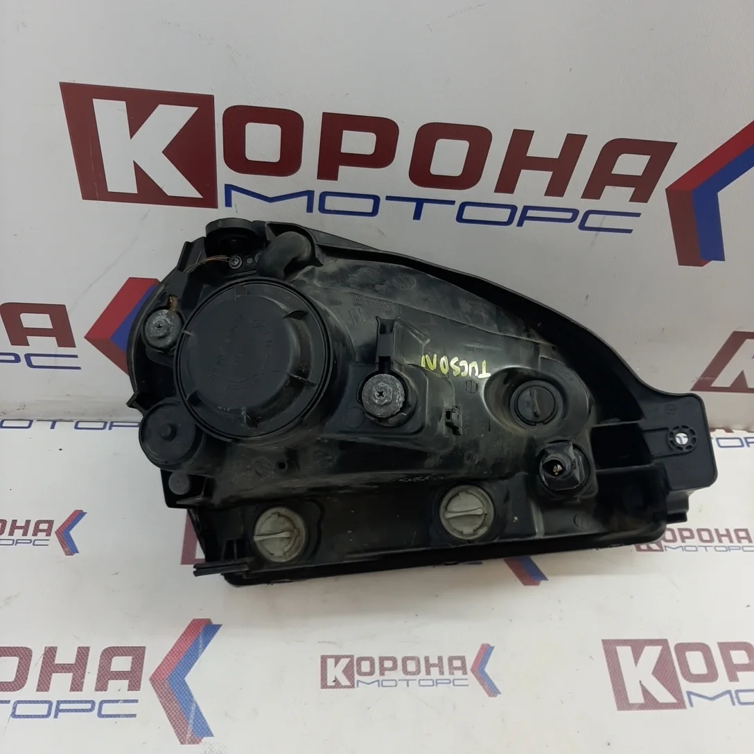 Фара передняя левая Б/У потертости царапины