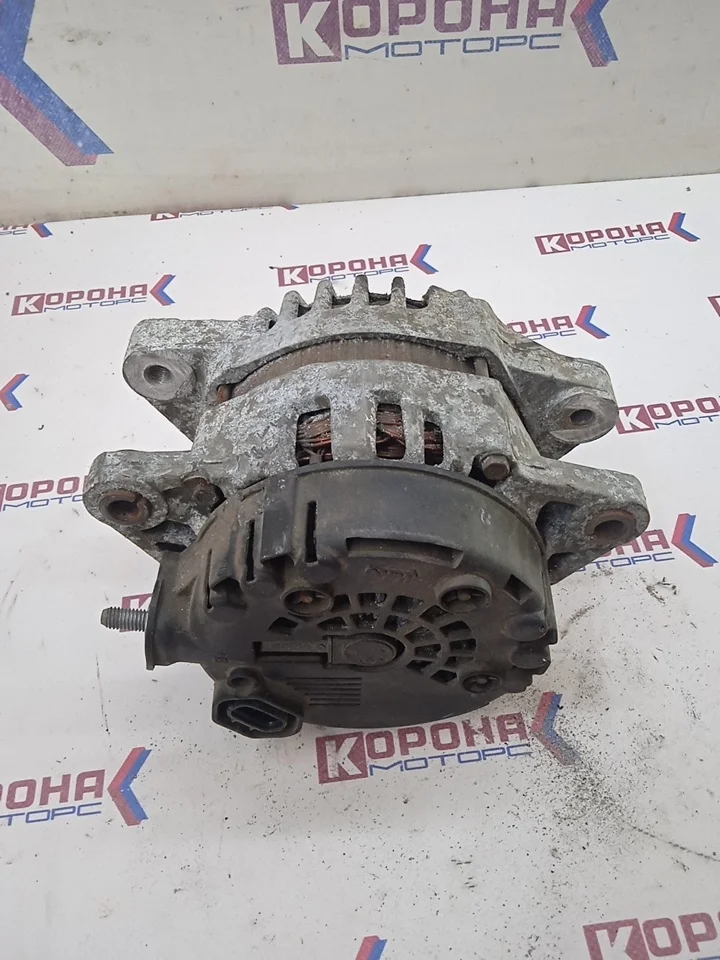 Генератор D4HA D4HB Б/У оригинал