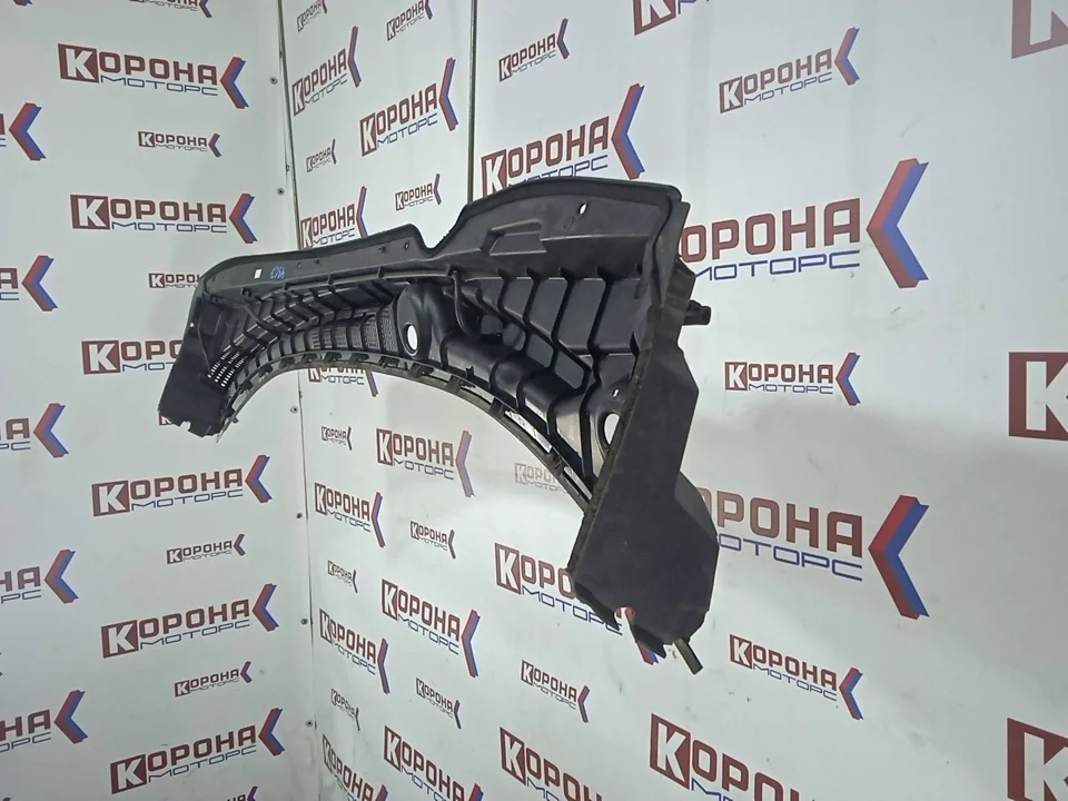 Решетка воздухозаборника жабо Б/У оригинал 1