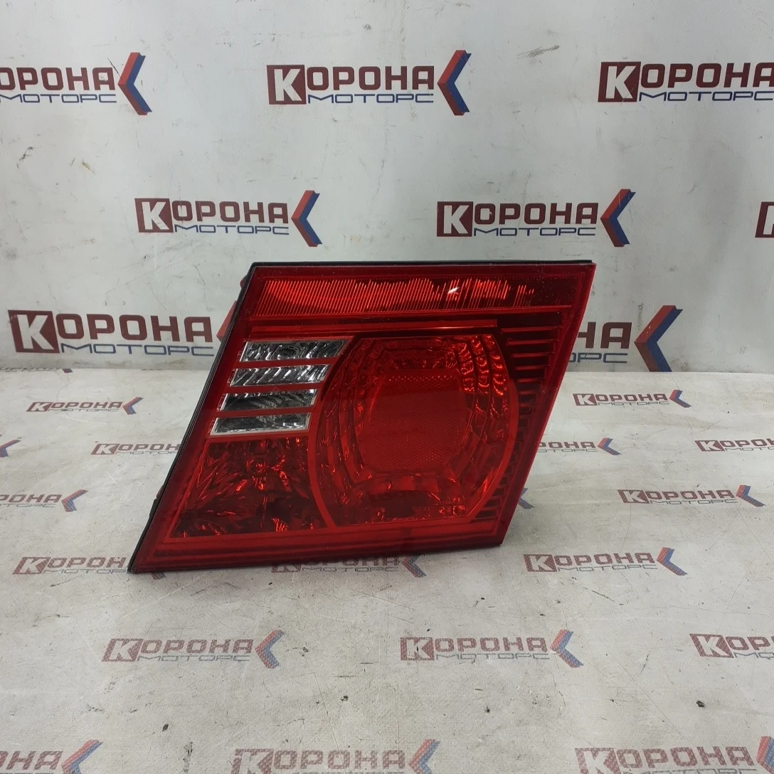 Фонарь крышки багажника правый Уценка Уценка,царапинки