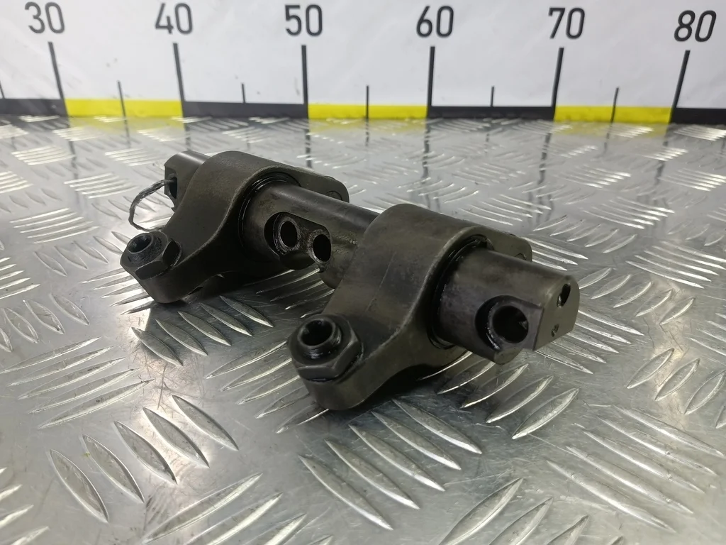 Ось коромысел Volkswagen Transporter T5 (2003—200