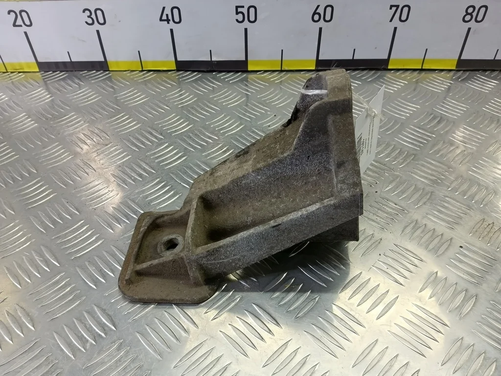 Кронштейн двигателя (ДВС) LAND ROVER DISCOVERY II