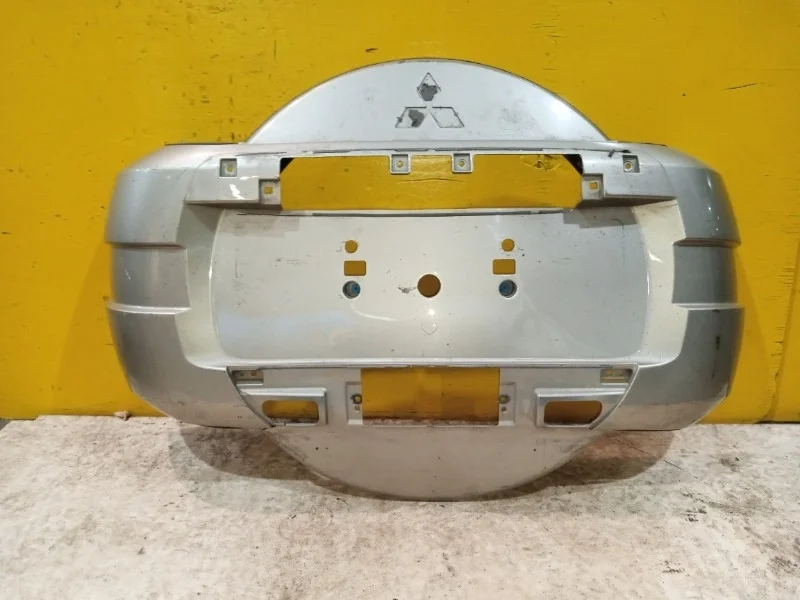 Кожух запасного колеса MITSUBISHI Pajero 4 2006-2019