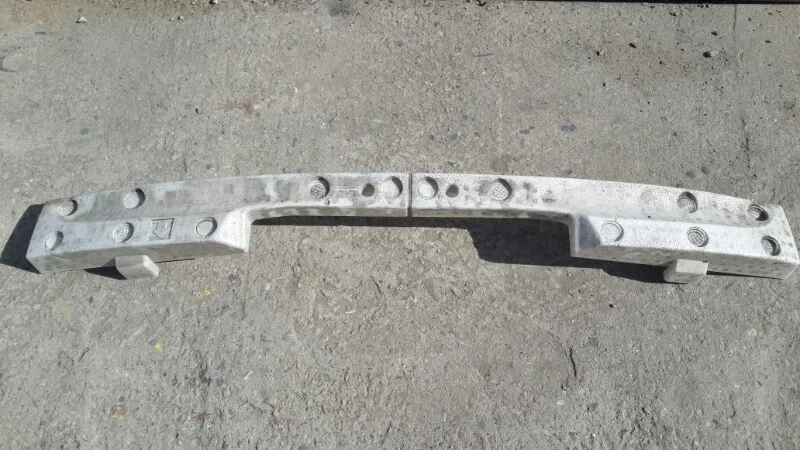 Абсорбер бампера Infiniti G 2008-2014