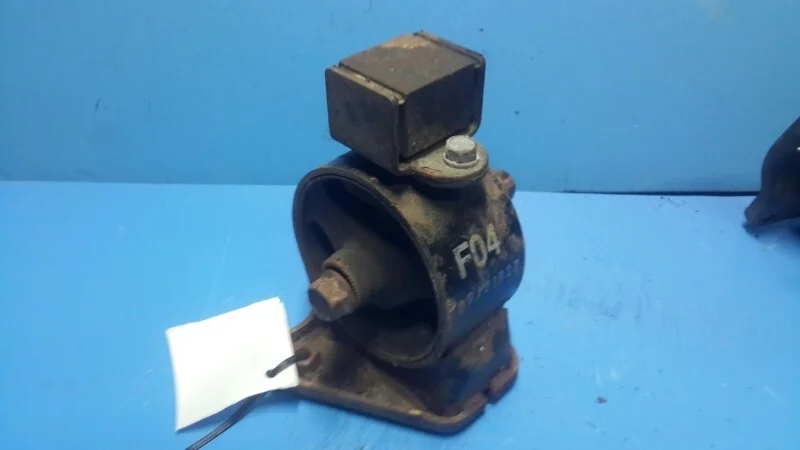 Опора двигателя Kia Sorento 2 2009-2012