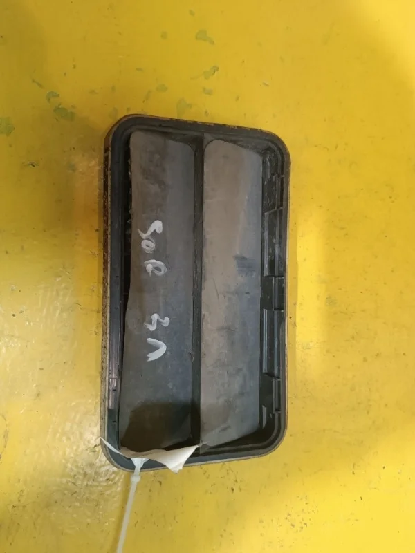 Решётка вентиляционная Kia Sorento 2 2009-2015