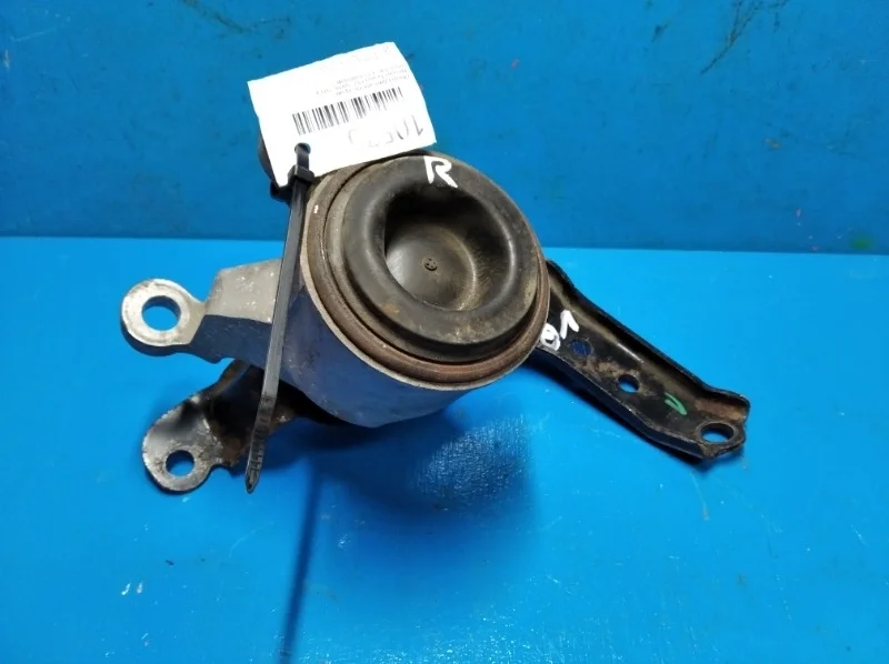 Опора двигателя Nissan Teana J32 2008-2014