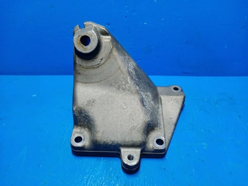 Кронштейн двигателя Mercedes-Benz -Class 2000-2008 W203