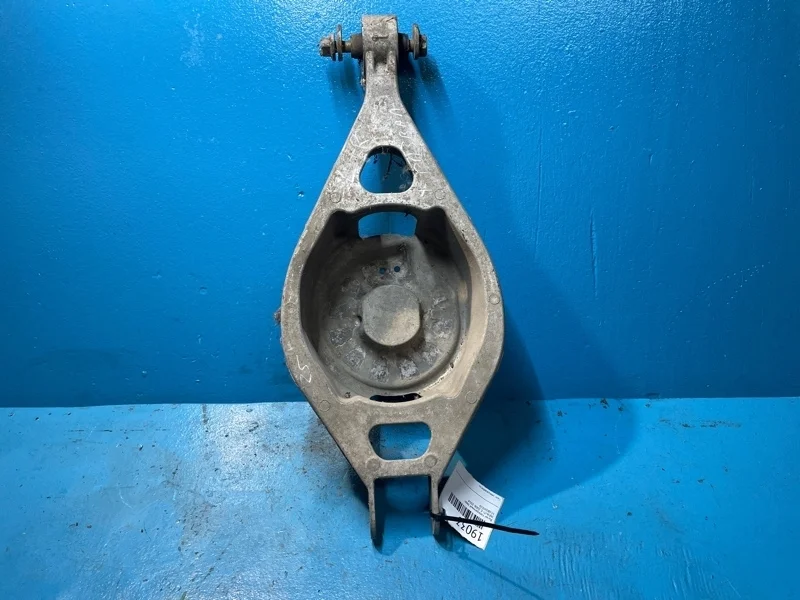 Рычаг поперечный Infiniti G 2008-2014