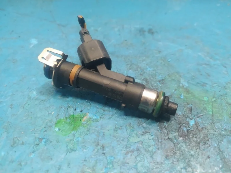 Форсунка топливная Ford Mondeo 4 2007-2014