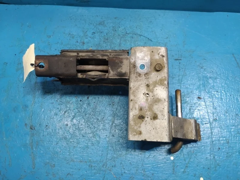 Опора двигателя Chevrolet TrailBlazer 2002-2009