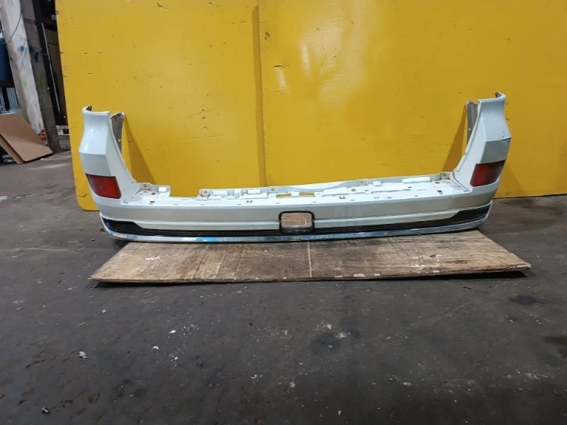 Бампер Toyota Land Cruiser 200 2007-2015