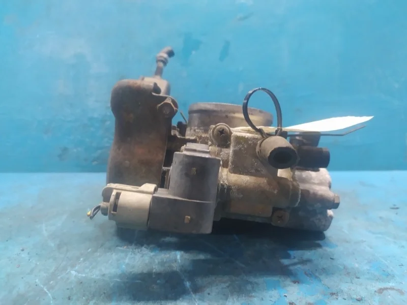 Дроссельная заслонка Honda CR-V 2 2002-2006