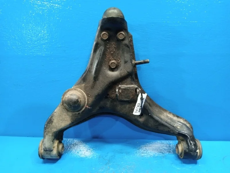 Рычаг подвески нижний MITSUBISHI L200 2015-2019