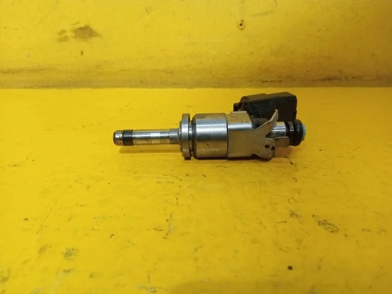 Форсунка топливная Mazda 3 2012-2017 PE2713250 PE-VPS