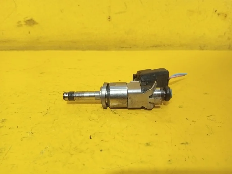 Форсунка топливная Mazda 3 2012-2017 PE2713250 PE-VPS