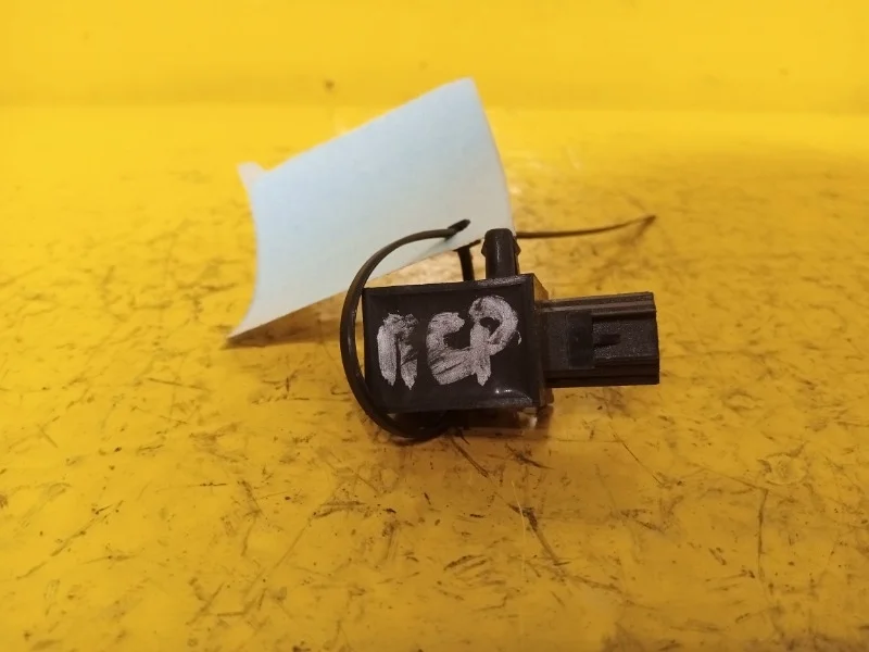 Датчик удара Kia Sorento 2 2009-2012