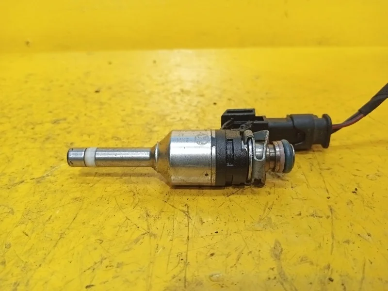 Форсунка топливная Volkswagen Polo 2009-2015