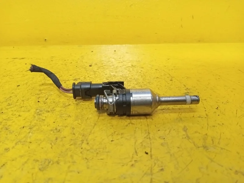 Форсунка топливная Volkswagen Polo 2009-2015