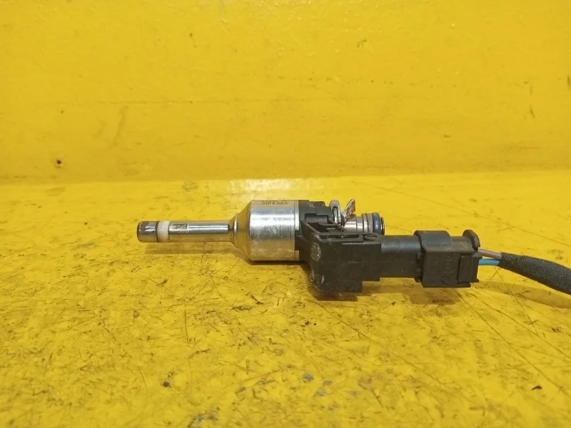 Форсунка топливная Volkswagen Polo 2009-2015