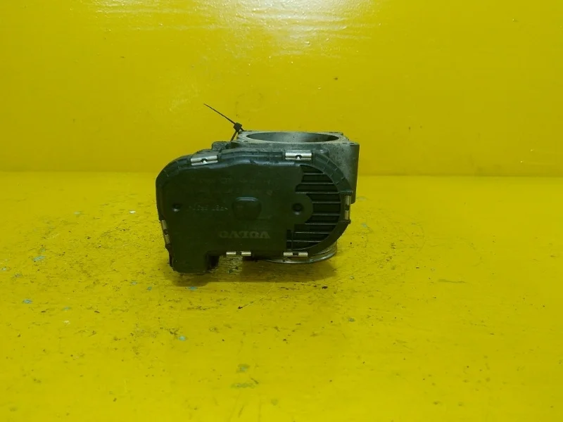 Дроссельная заслонка Volvo S60, S80, V70, XC70, XC90 2000-2010