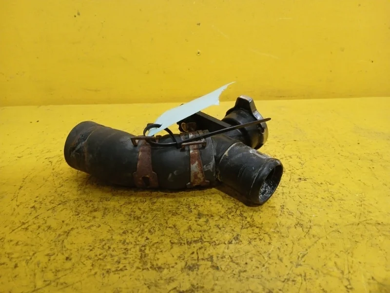 Заливная горловина радиатора Suzuki Grand Vitara 2 2005-2015