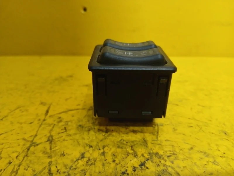 Блок управления подогрева сидений MITSUBISHI Lancer 9 2003-2007