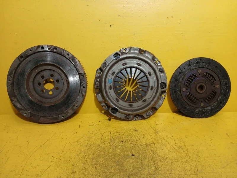 Маховик MITSUBISHI Grandis, Galant, Outlander 1 2003-2010