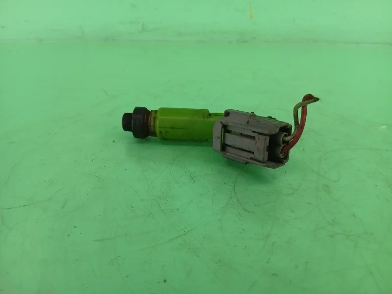 Форсунка топливная MITSUBISHI Pajero 3 2000-2006