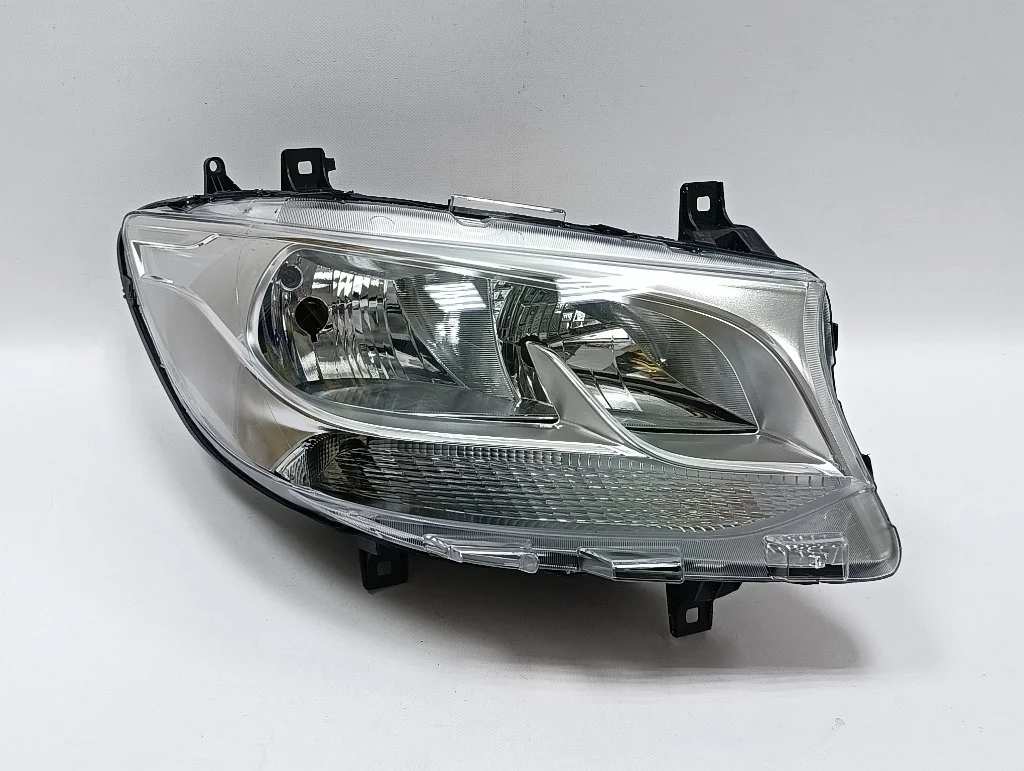Фара Mercedes-Benz Sprinter W907-W910