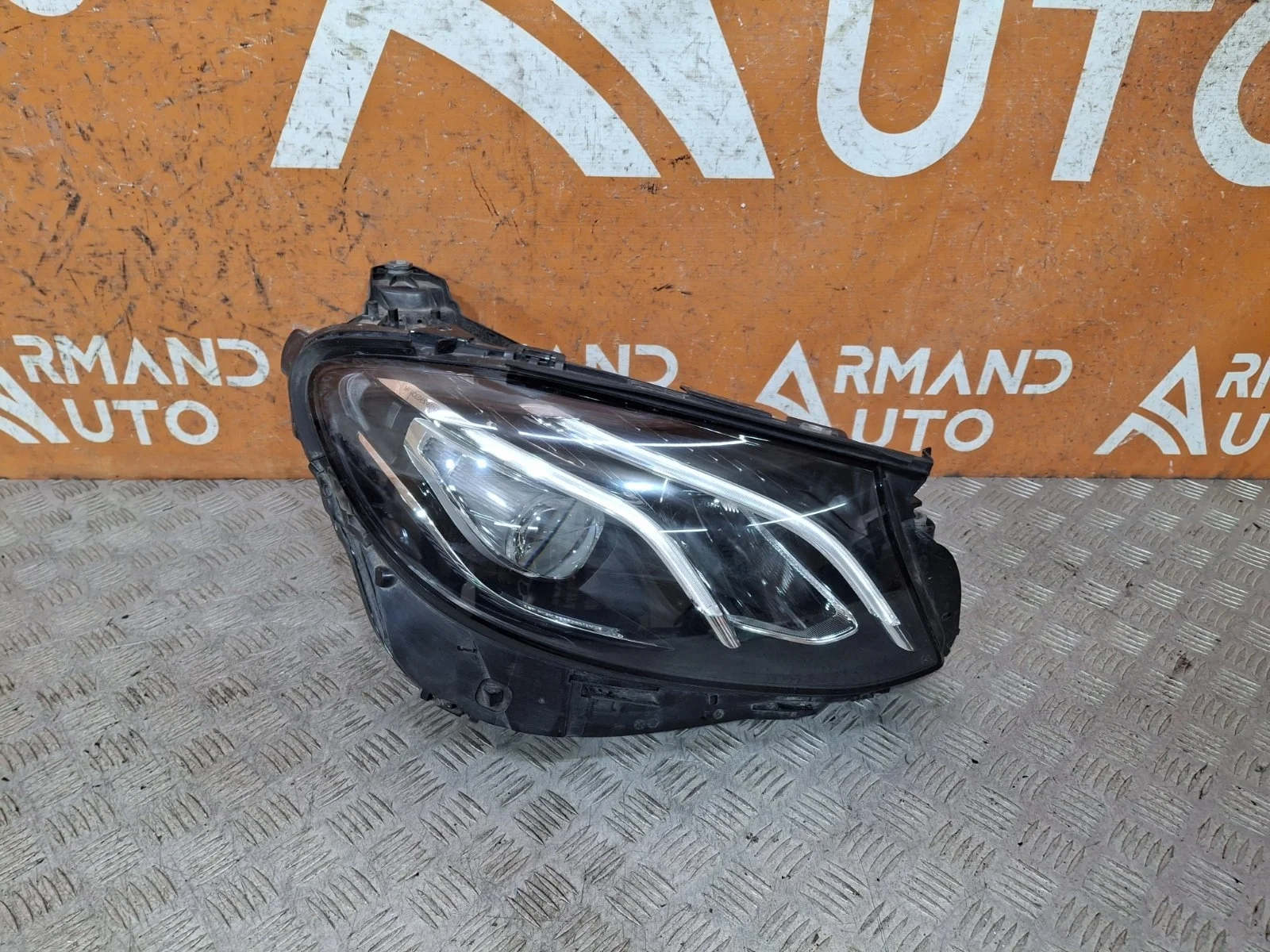 Фара Mercedes -Class 2016-2020 W213, S213, C238