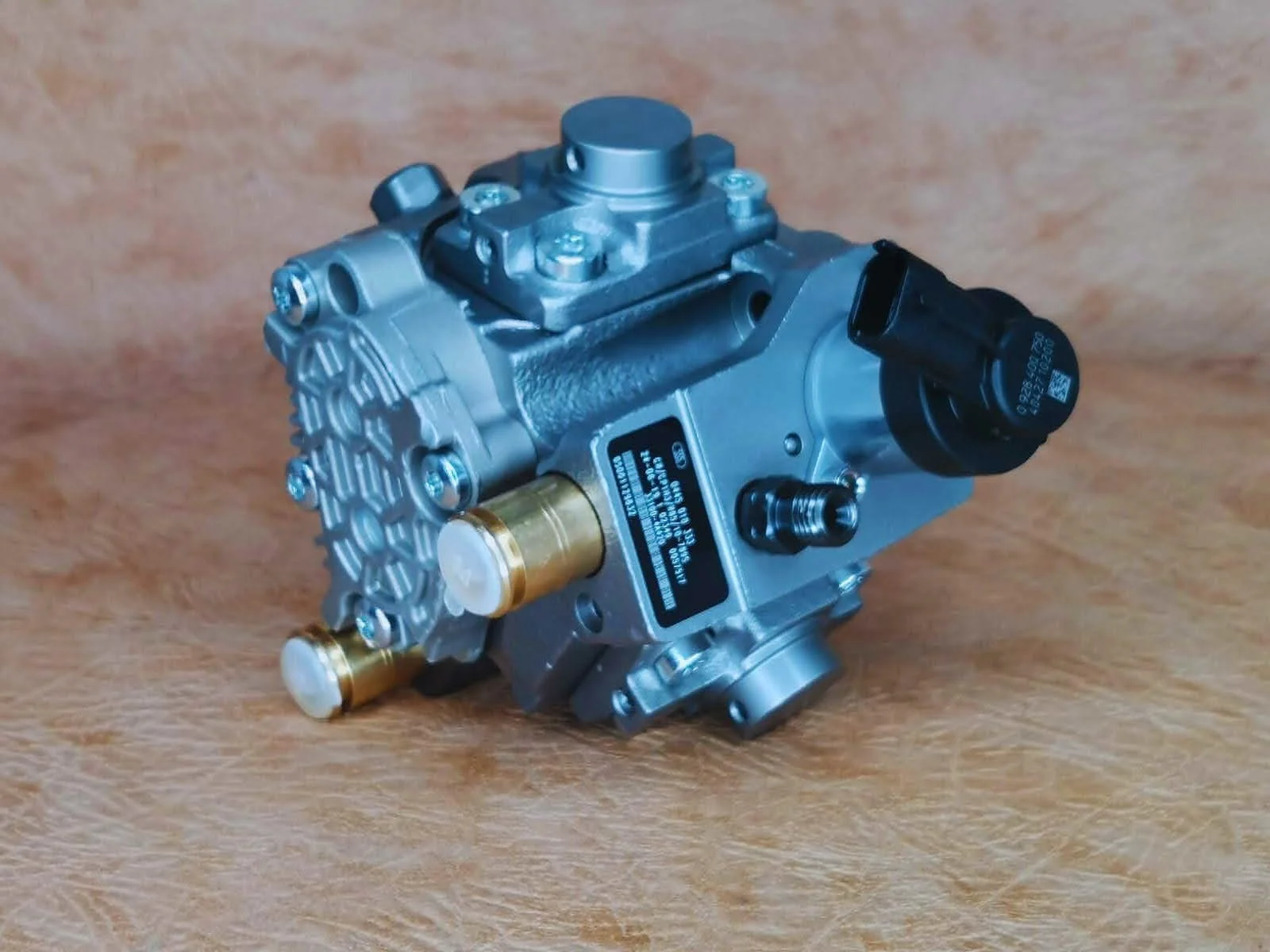 Топливный насос тнвд Киа Соренто 331004A410