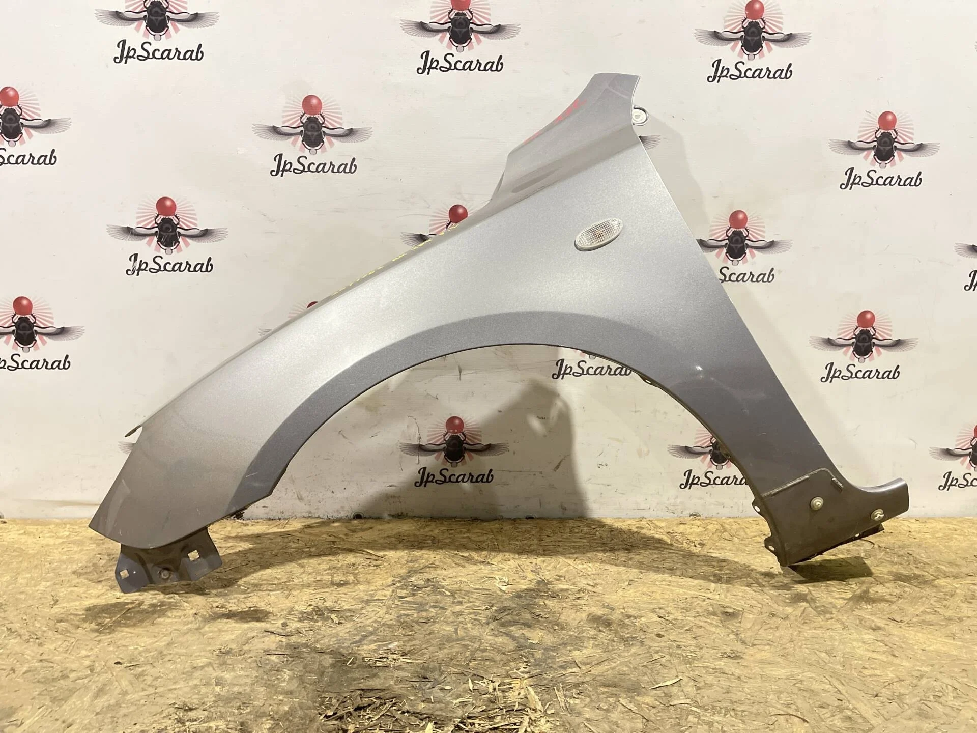 Крыло переднее левое Mazda 3 BK Хэчбэк