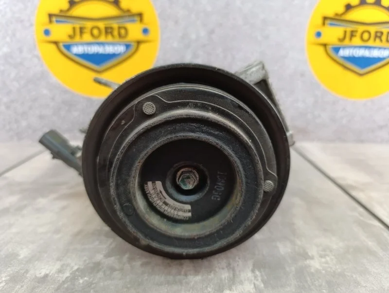 Компрессор кондиционера Chrysler 300С 2008