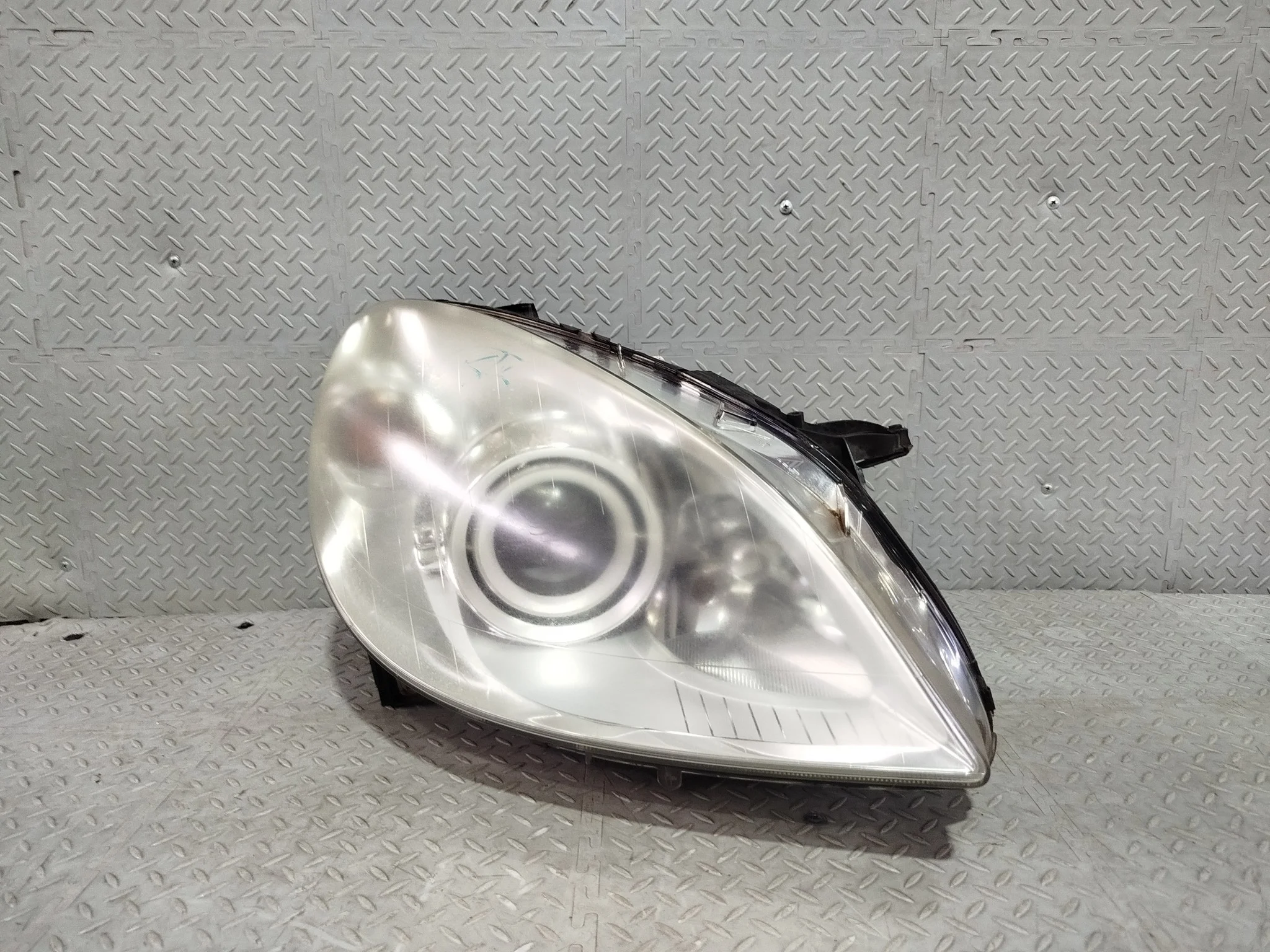 ФАРА MERCEDES-BENZ ПРАВО A1698207061 QA6421