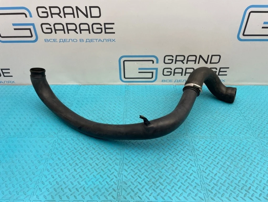 Патрубок воздушный Volvo Xc90 2005 8638967 C B5254T2 2.5