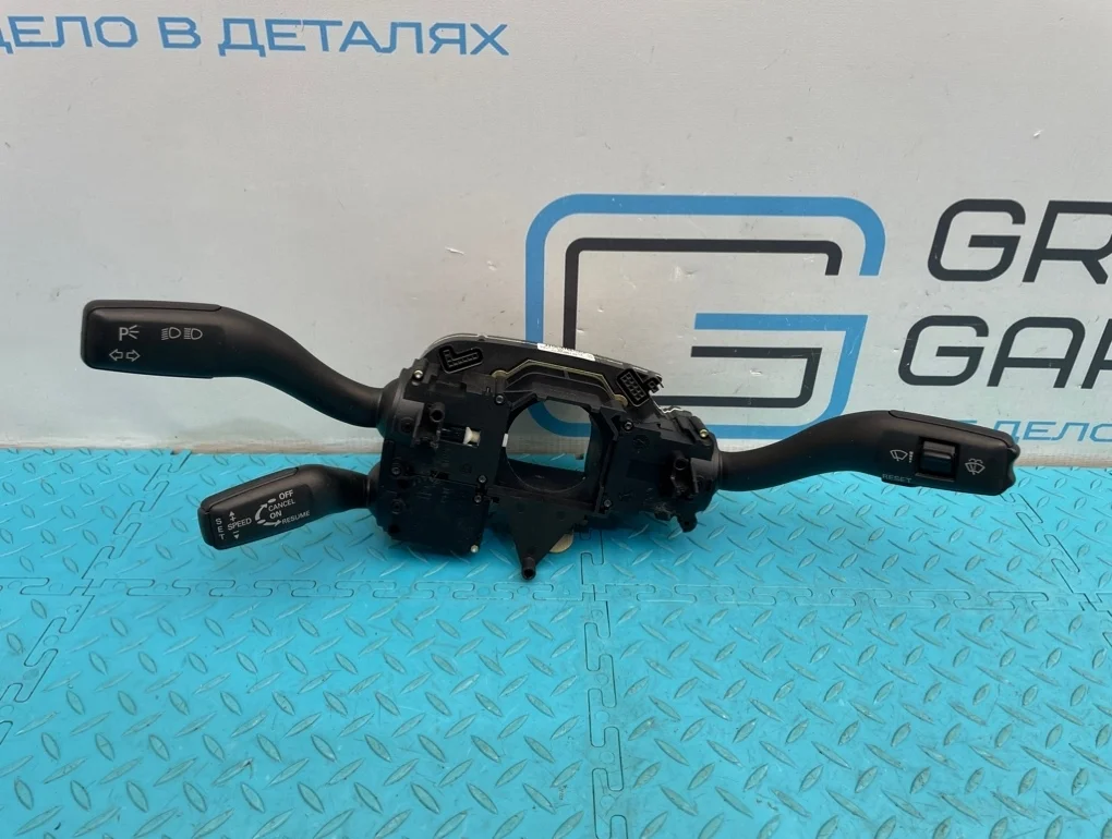 Переключатель подрулевой Audi A8 2005 4E0953513K D3 BFM 4.2