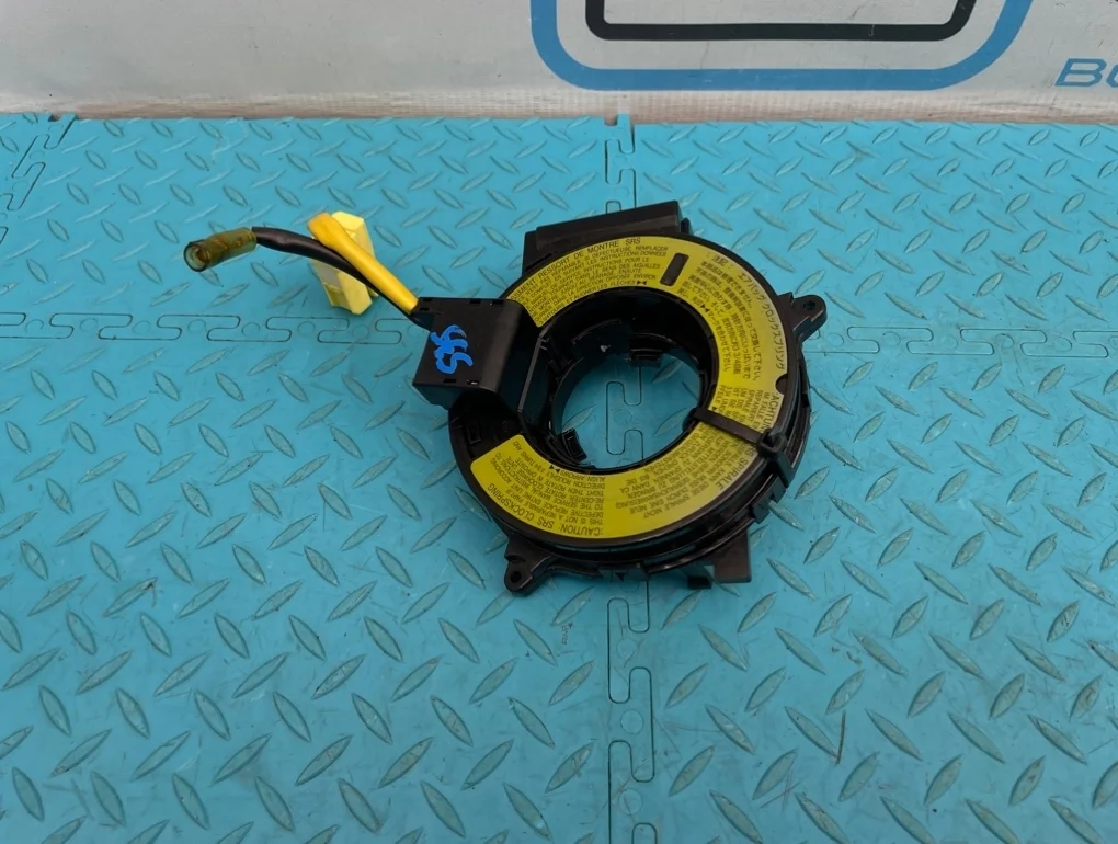 Шлейф подрулевой Mitsubishi Pajero 2004 MR583930 V73W 6G72 3.0