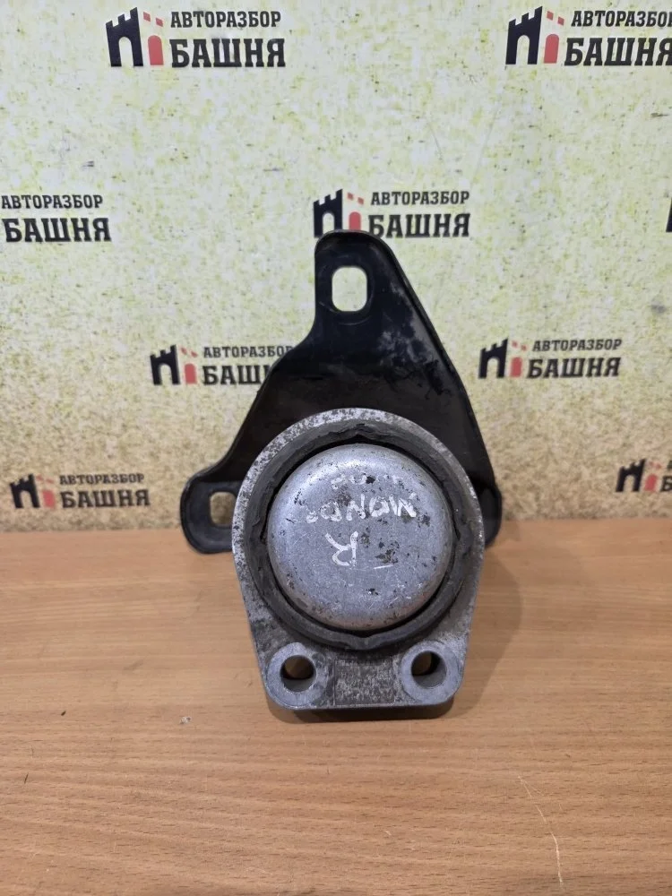 Подушка двигателя Ford Mondeo 2005 1123542 3, правая