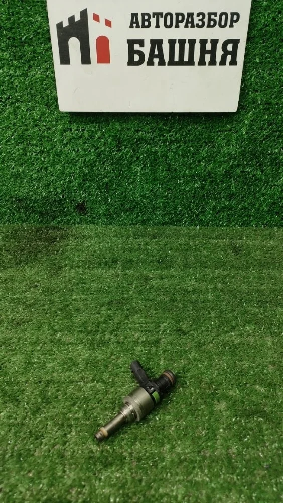 Форсунка топливная Mercedes E-Class 2011 A2710781123 W207 271.860
