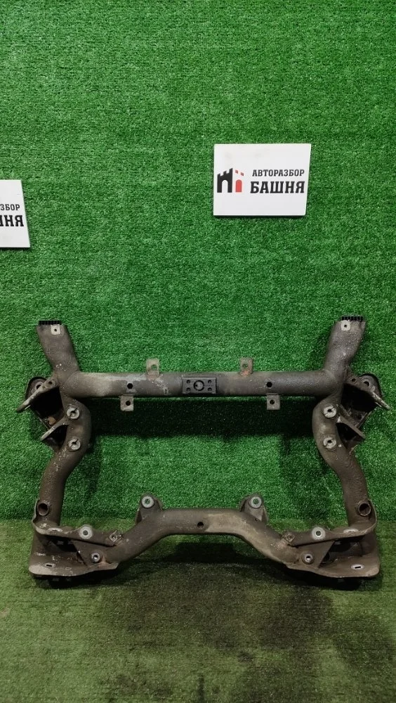 Балка Mercedes E-Class 2011 A2046281057 W207 271.860, передняя