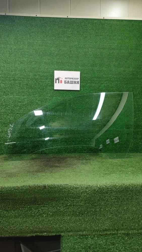 Стекло двери Mercedes E-Class 2011 A2077250110 W207 271.860, левое