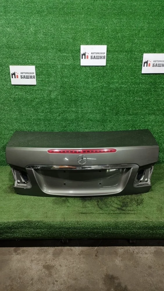 Крышка багажника Mercedes E-Class 2011 A2077500175 W207 271.860